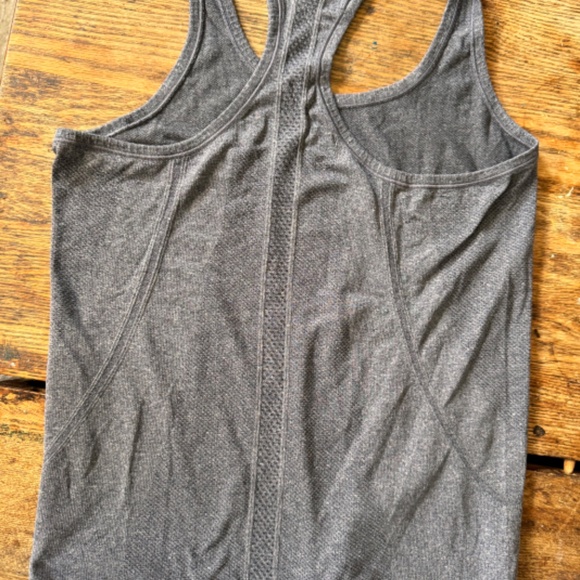 Lululemon gray swiftly tech tank top 8 shirt - Picture 8 of 8